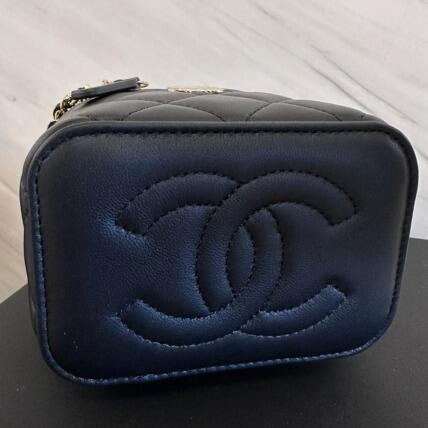 【定番ブラック☆上品】CHANEL ヴァニティ ショルダーバッグ
